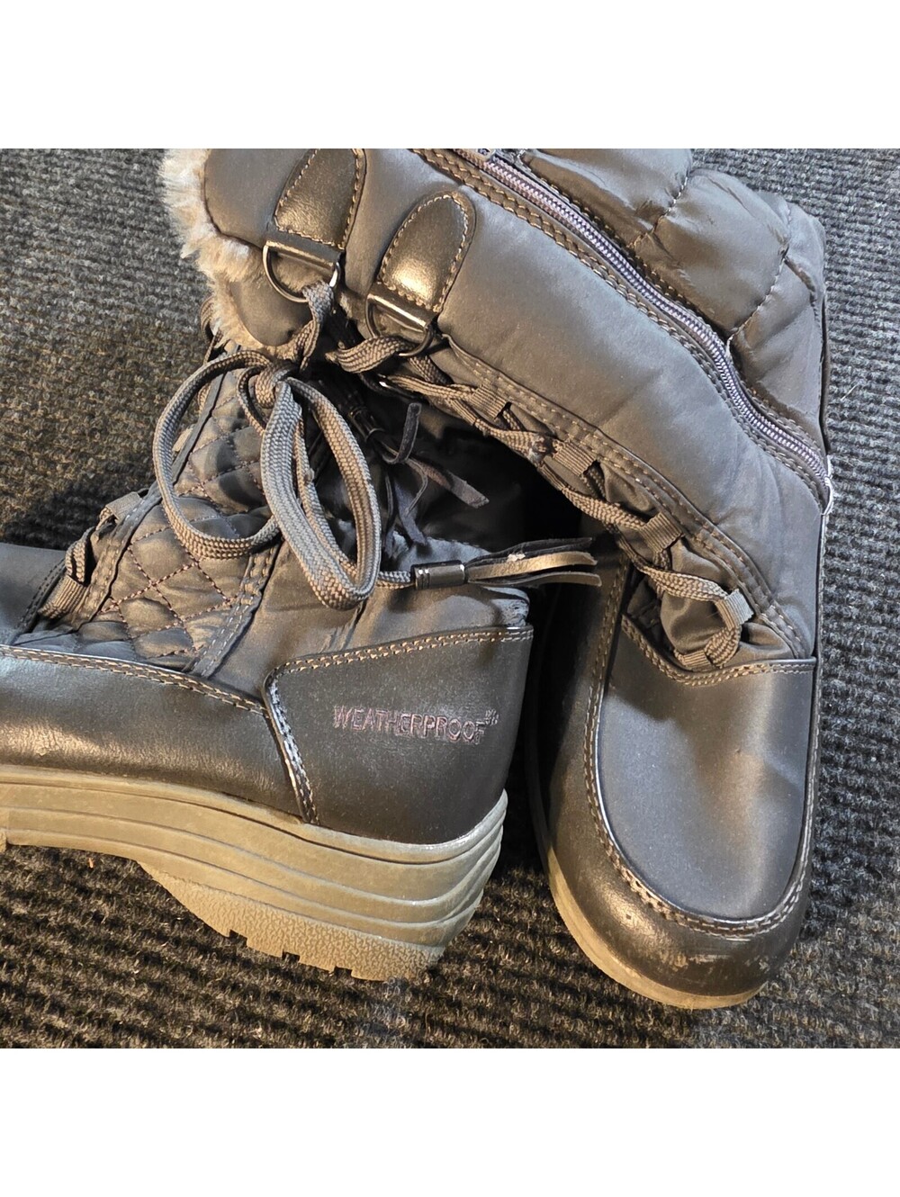 Weatherproof Women's Waterproof Winter Boots Size 8M with Faux Fur Lining